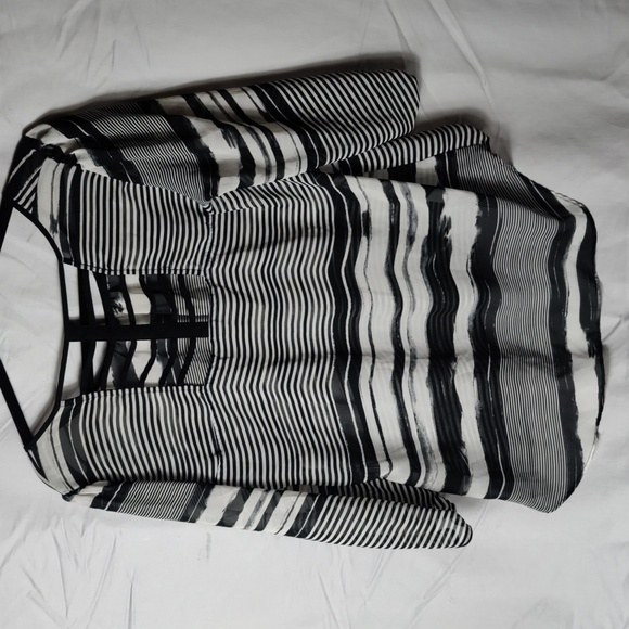 BCX Women’s Sheer Flowy Top, Black White Striped, Size XL - Picture 2 of 6